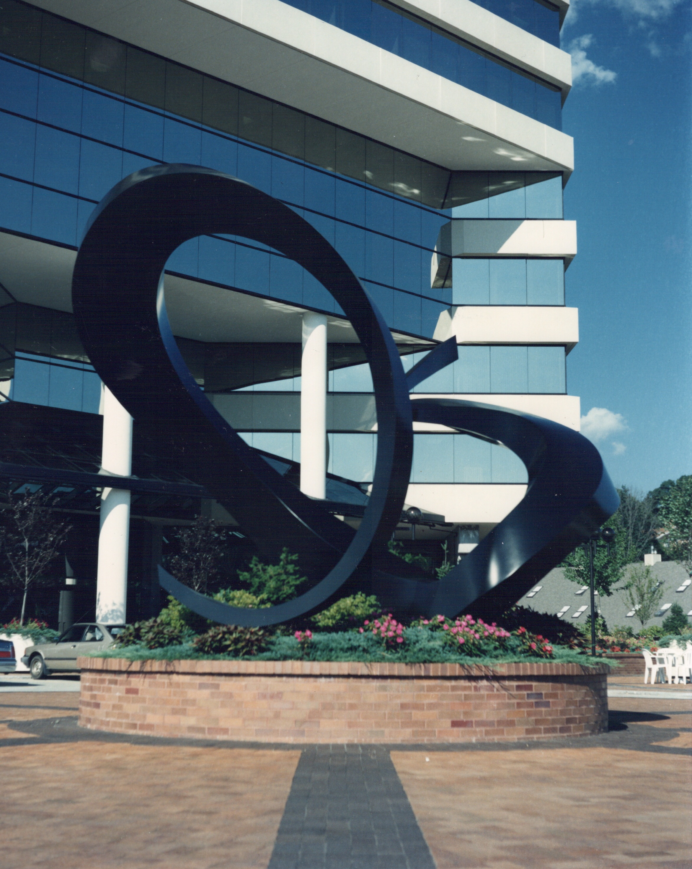 Black Heart sculpture by Stephen Solomon